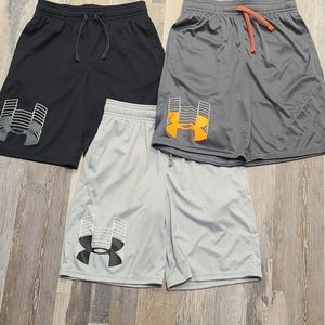 Boys Youth Size Medium Under Armour Shorts